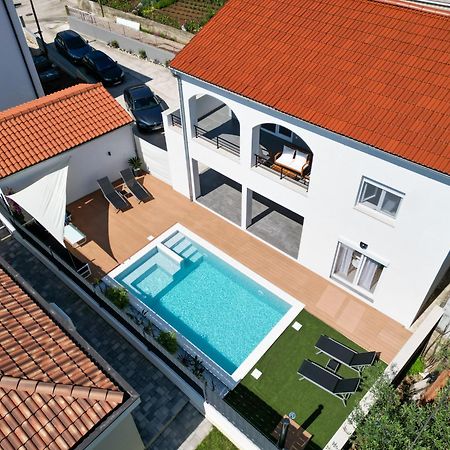 Bernie Apartments With A Pool Zadar Exterior photo