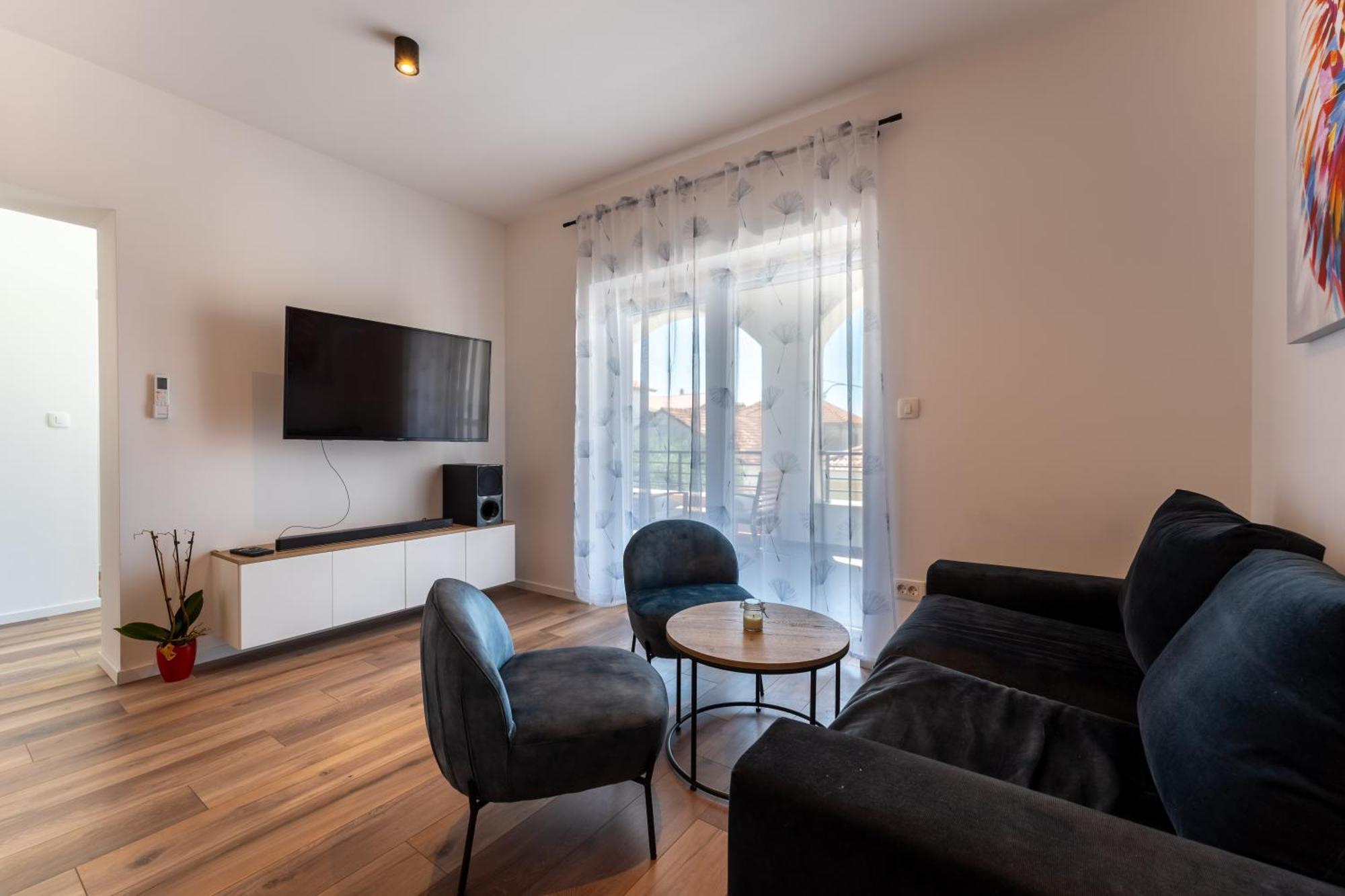 Bernie Apartments With A Pool Zadar Exterior photo
