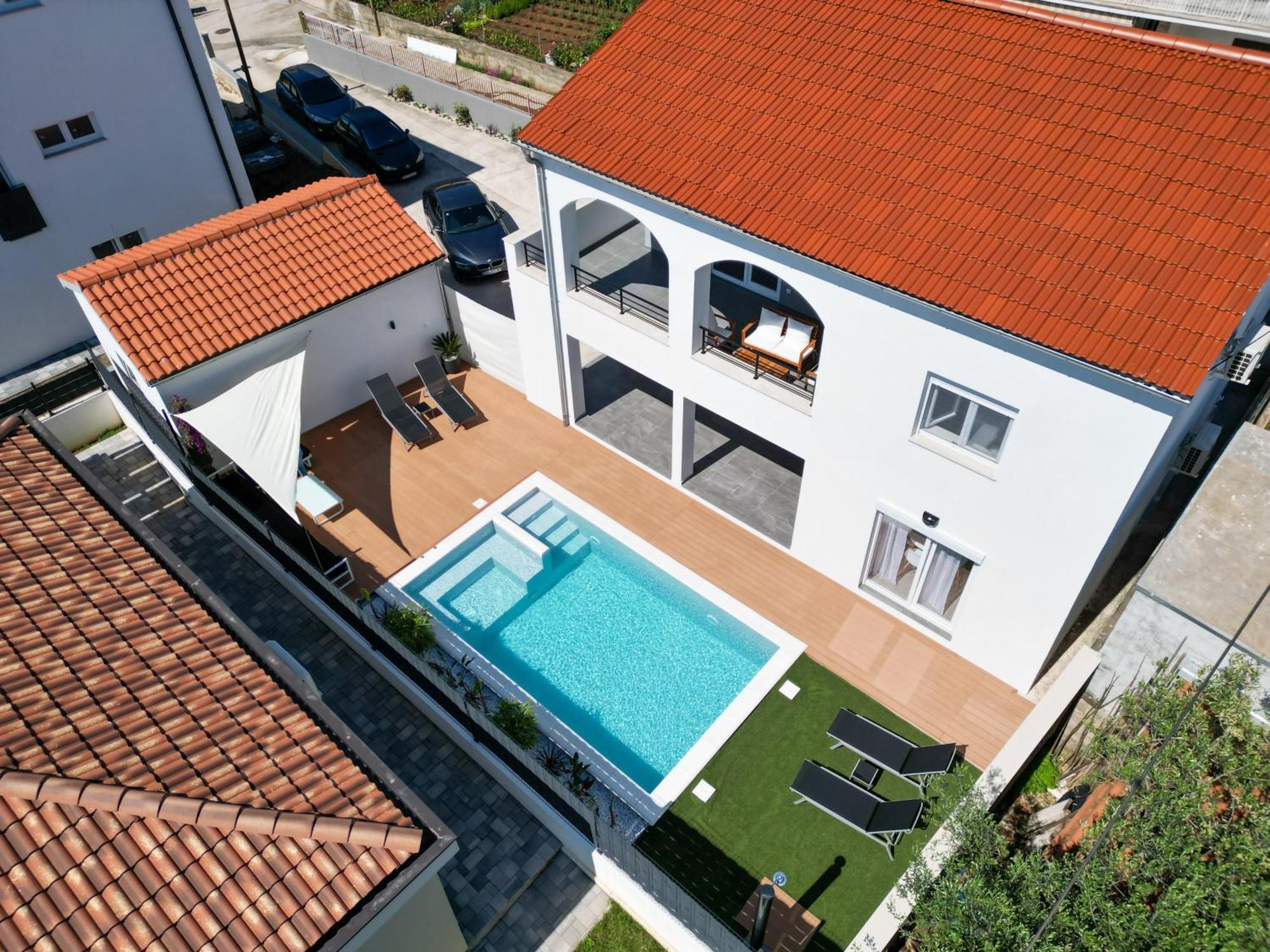 Bernie Apartments With A Pool Zadar Exterior photo