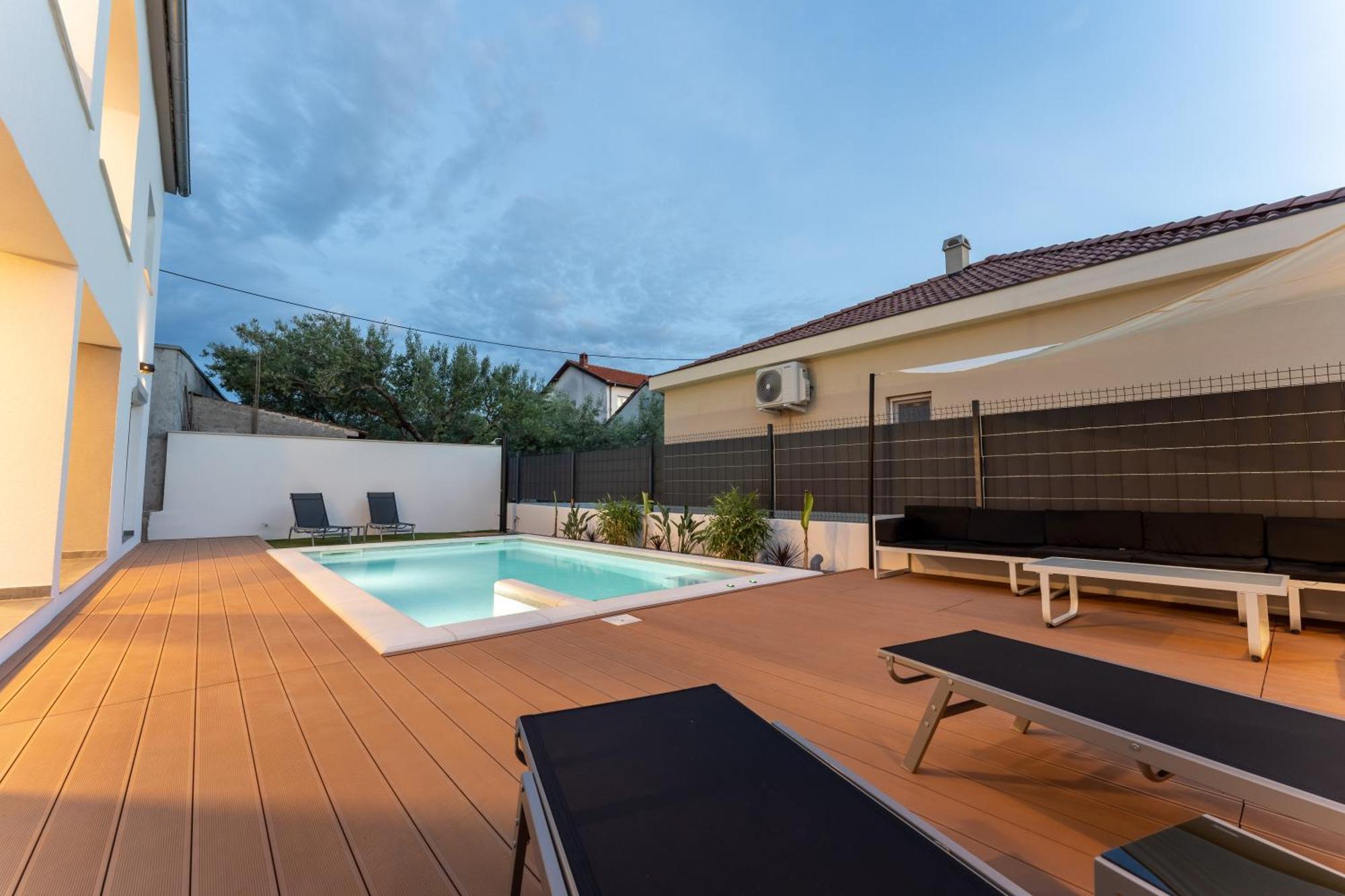 Bernie Apartments With A Pool Zadar Exterior photo